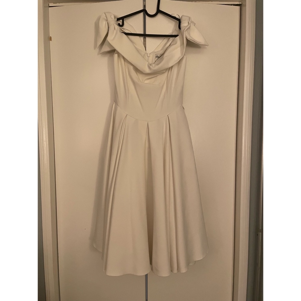 *Please do not buy unless you are @meguin32* The Pretty Dress Co. Tilly Prom
